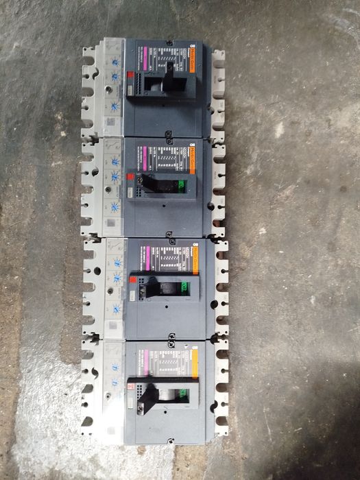 Disjuntores NS250H 4 unidades