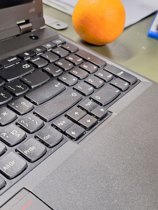 ноутбук Lenovo l540 i5 12Гб ОЗУ, батарея