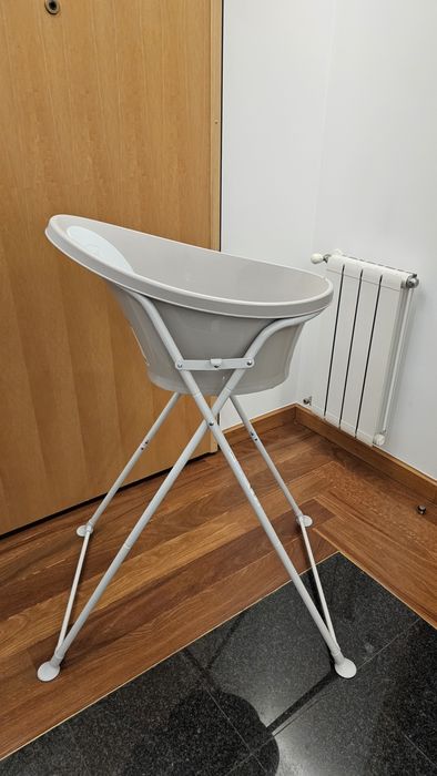 Shnuggle Banheira Ergonómica Taupe + Suporte Dobrável