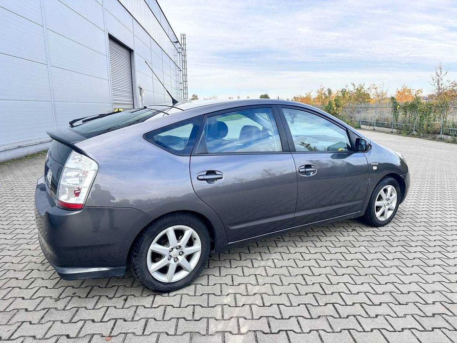Samochód Toyota Prius 2007 .