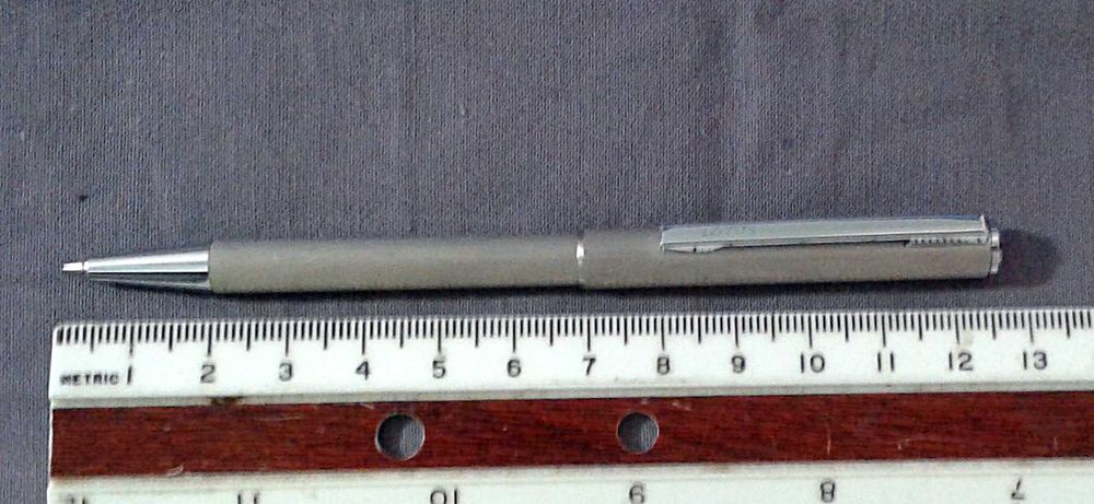 Esferográfica telescópica extensível LOTUS,  aço, NOVA