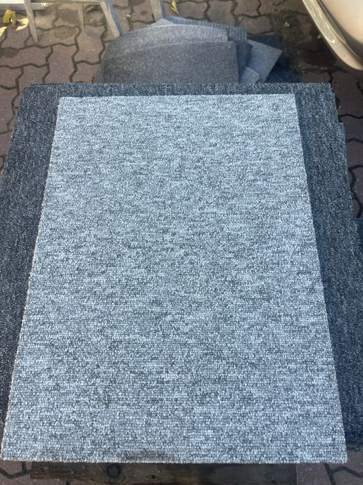 Wykladzina kwadrat biurowa plytki podlogowe 1500 m2
