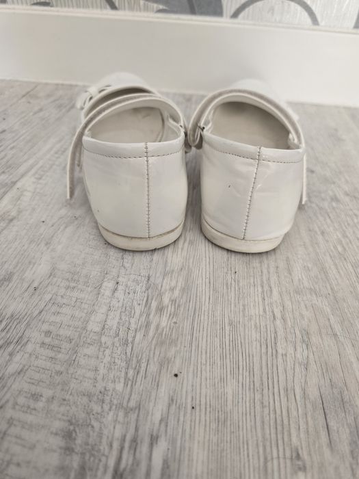Buty balerinki lakierki dziewczęce rozmiar 36 Nelly Blue