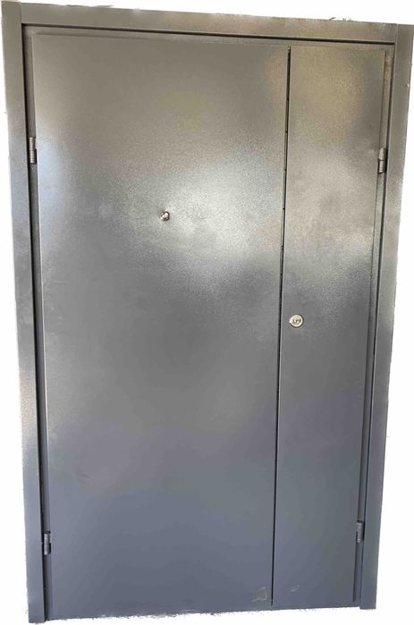 Двері металеві полуторні по зниженим цінам