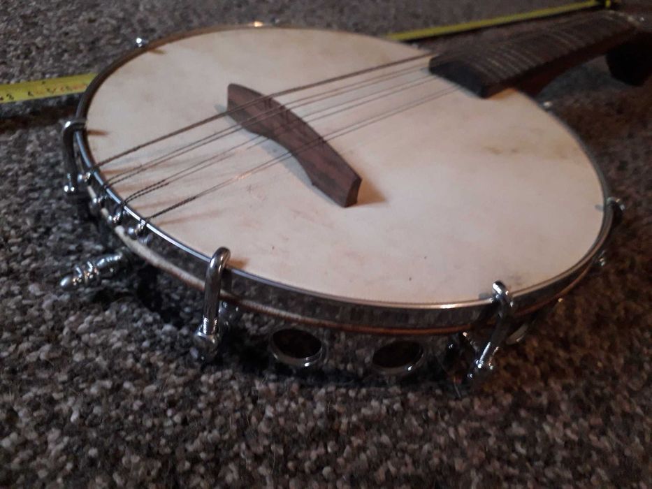 Banjolim da 1ª metade do séc XX, restaurado para tocar, em Coimbra, na Olimpio Medina