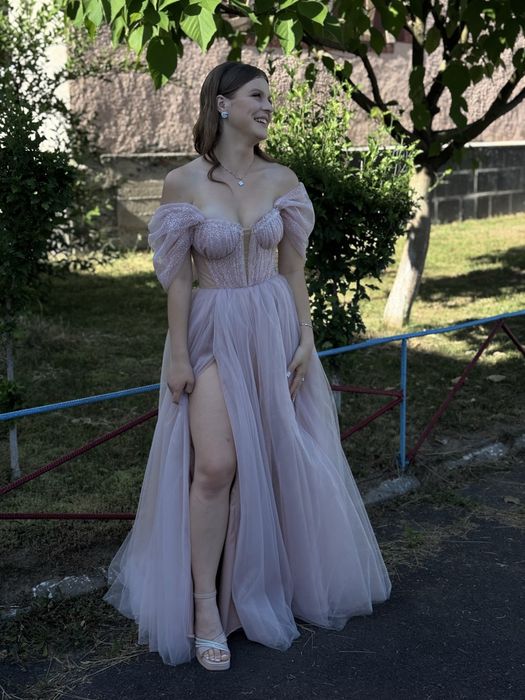 Випускна вечірня сукня