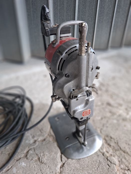 Maquina de corte de tecido