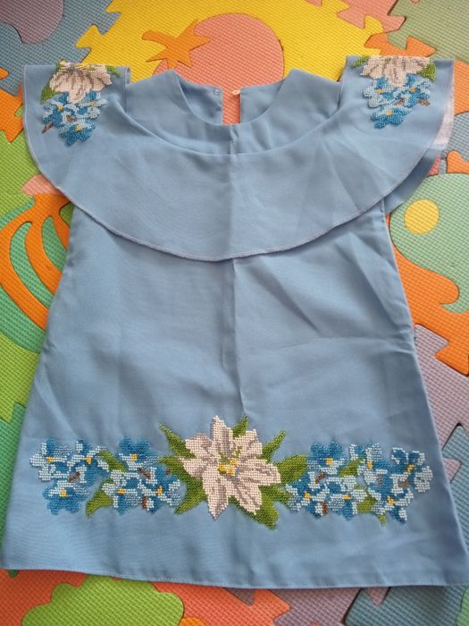 Віддам для дівчинки платтячка