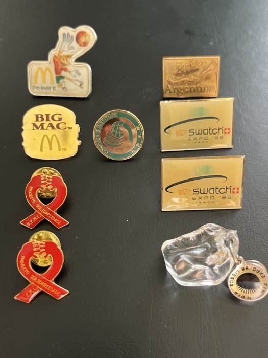 Pins vários de coleção