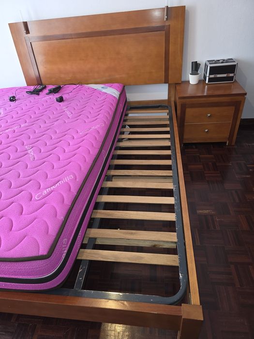 Quarto de casal completo + colchão Dreamwater com massagem e magnetoterapia — 500 €