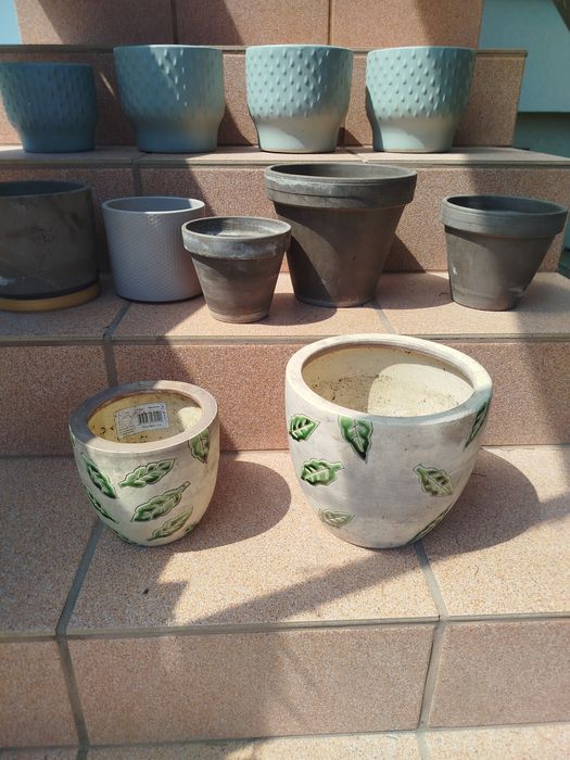 Zestaw doniczek ceramicznych