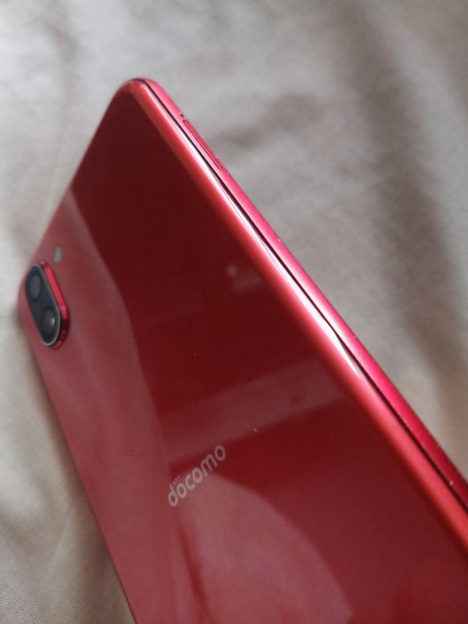 Sharp Aquos R3 смартфон