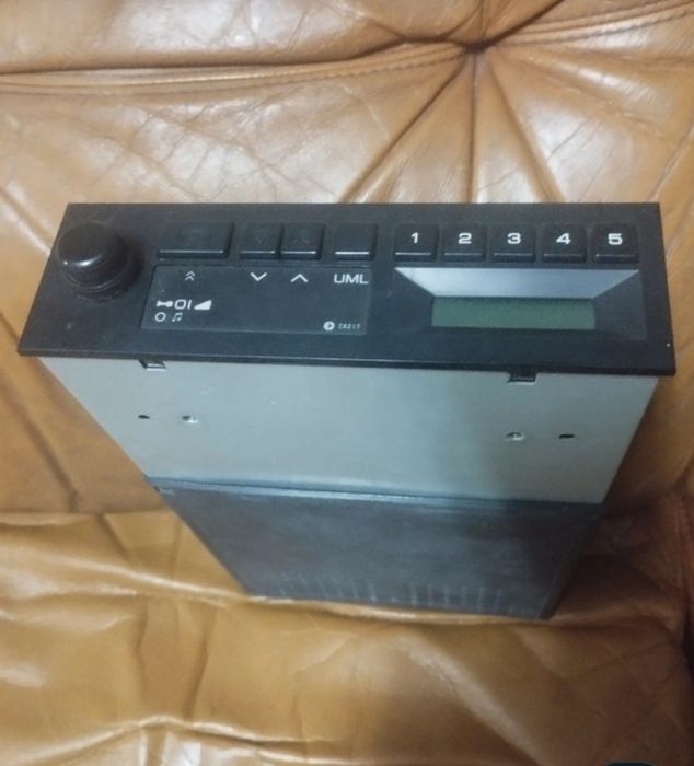 Auto radio UML vintage anos 80