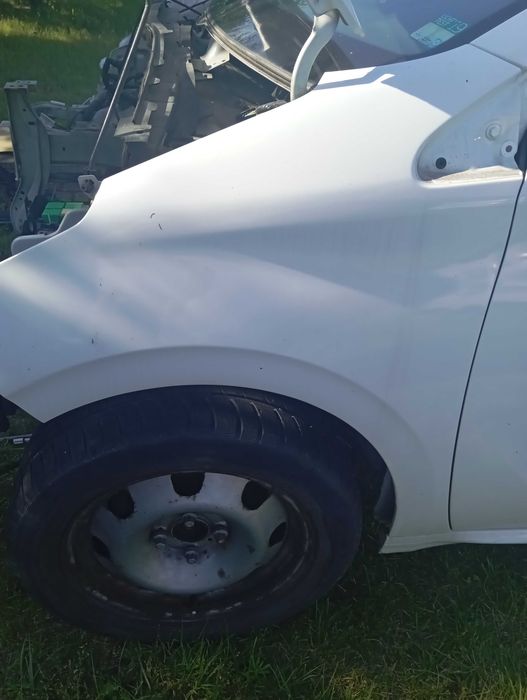 Drzwi, bok lewy , próg peugeot 208