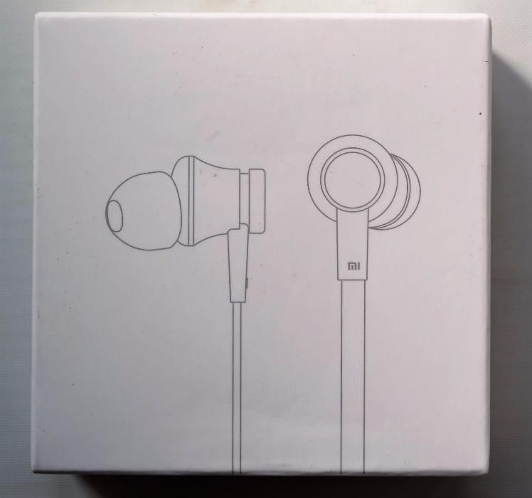 Auriculares Xiaomi Pistons Starter Edition 2 em Metal - cor à escolha
