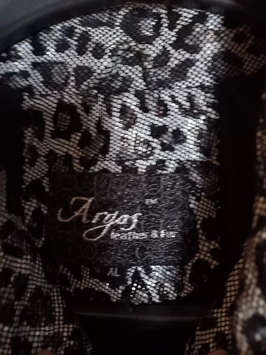 Куртка шкіряна жіноча