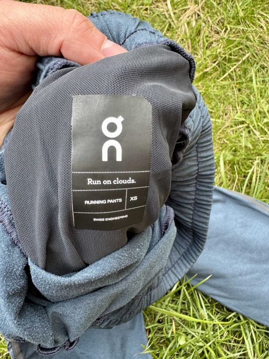 Жіночі штани для бігу On Running