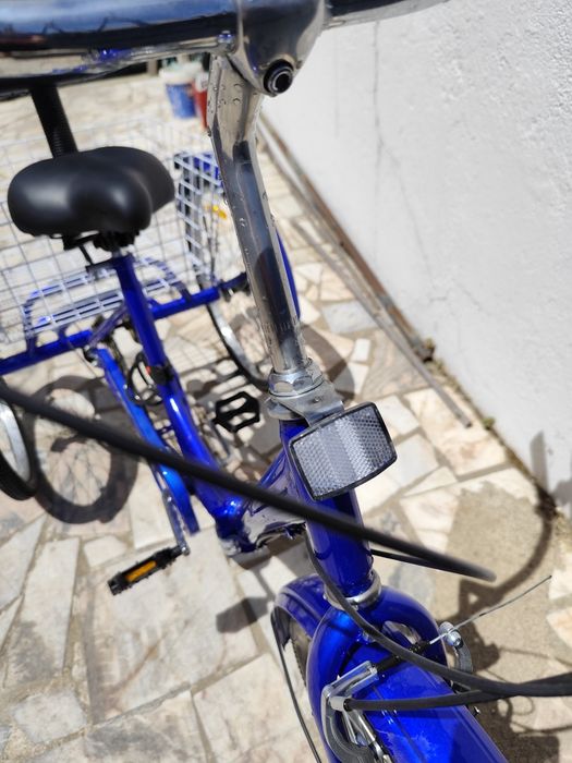 Bicicleta 3 rodas NOVA