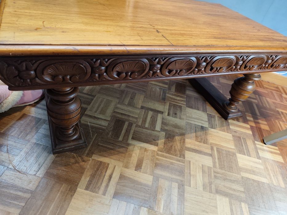 Mesa centro madeira australiana