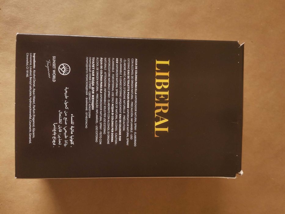 Perfume Liberal da sunset world, mulher