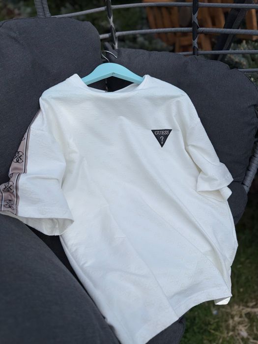 Новий костюм Guess розмір S