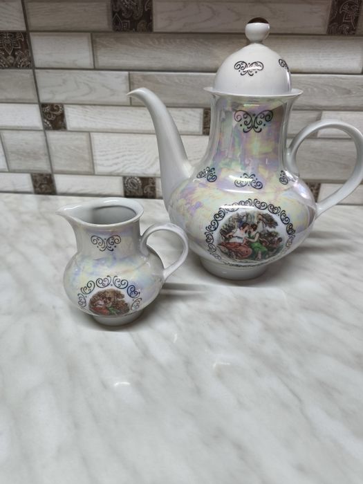 Кофейник +молочник