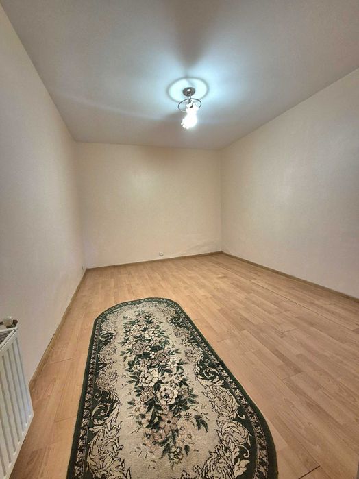 √ Продаж цегляного будинку з гаражем та ділянкою 4.8 сот