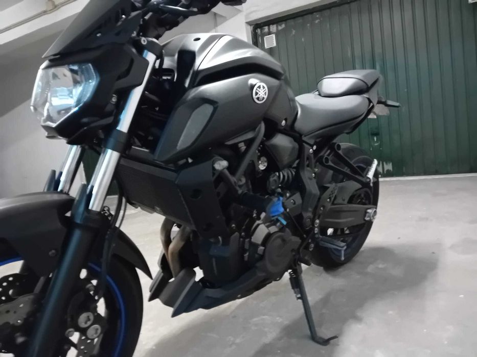 MT 07 impecável pouco km