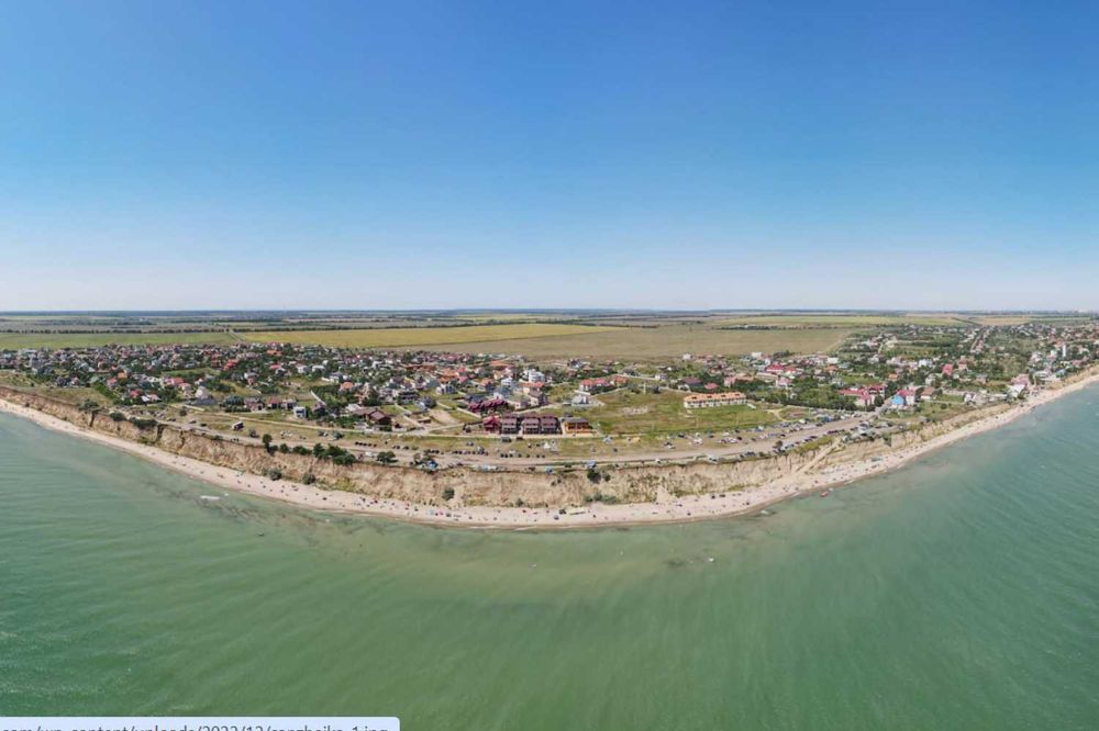 Участок в Санжейке. 32 сотки. Возле моря.