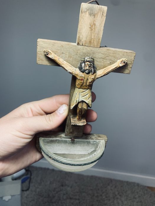Krzyż piękna stara kropielnica antyk krucyfiks