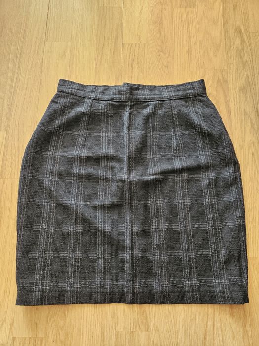 Spódnica w kratkę 38 M