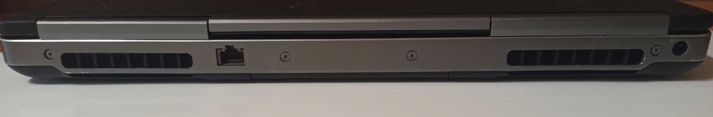 Dell Precision 7520 15,6" 500GB SSHD 16GB DDR4 i7 8t USB-C Win11 Win10 L