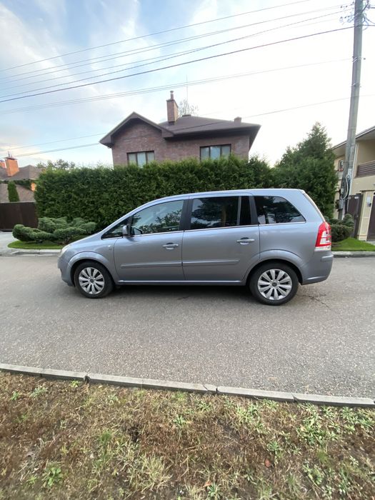 Opel Zafira B 1.7 дизель