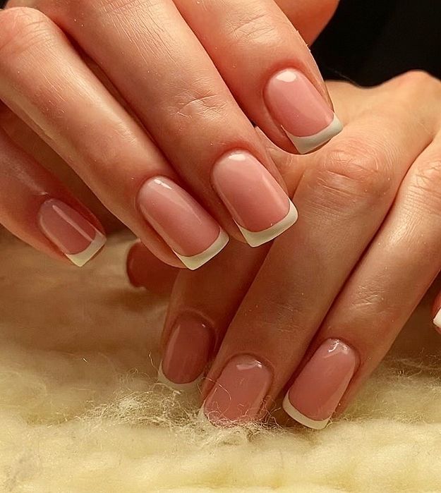 Манікюр-чистка, покриття, вирівнювання - 500 грн