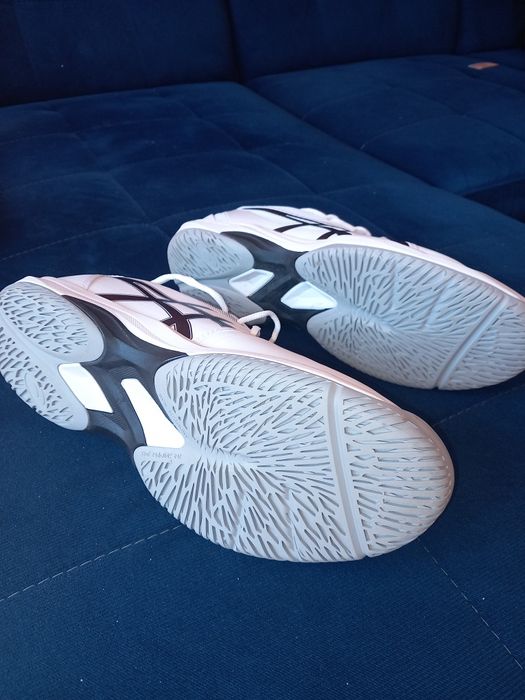 Buty asics - nowe