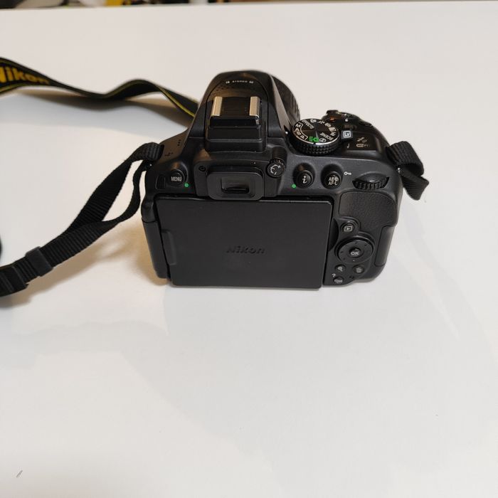 Nikon D5300 + obiektyw 18-55