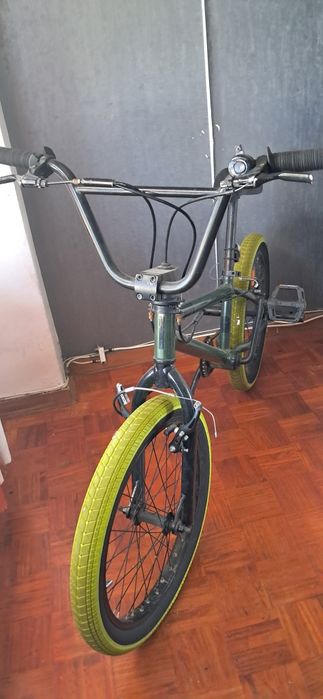 Bicicleta bmx usada