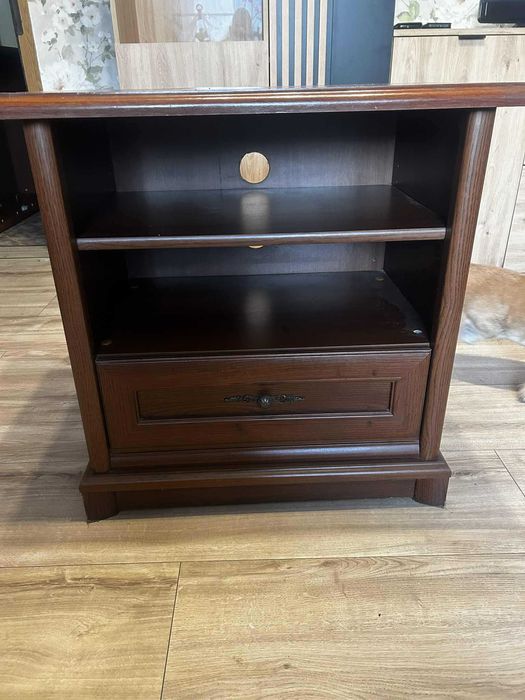 Szafka pod telewizor