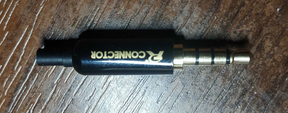 Штекер наушников 3,5 мм 4-х контактный 3 (три) штуки с микрофоном