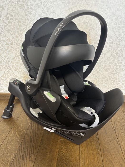 Автокрісло Cybex Cloud T plus i-Size Sepia Black чорний колір з базою
