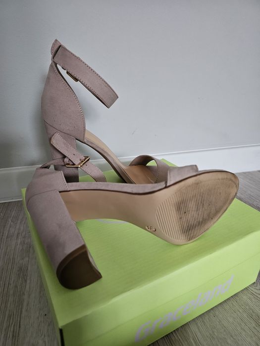 Sandałki Deichmann Graceland różowe na obcasie sandały