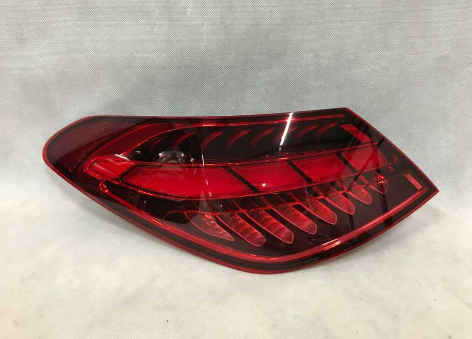 Фонари задние левый правый Mercedes C-Class W205 W206 USA EU стопы