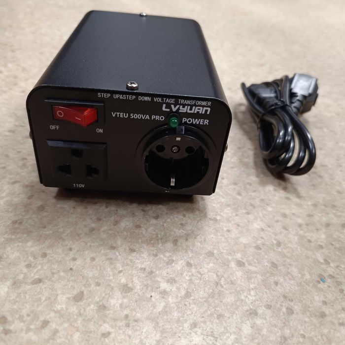 1933 Transformator przetwornica napięcia 110V / 220V do zasilania