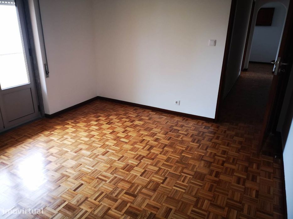 Apartamento T2 no Centro da Parede
