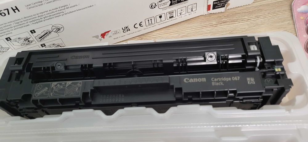 Canon toner czarny  cartridge 067