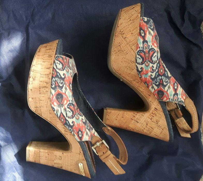 Sandália Pepe Jeans floral