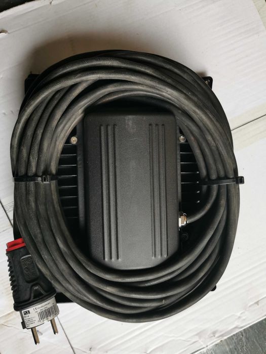 Naświetlacz halogen Led 50W + przewód 8m