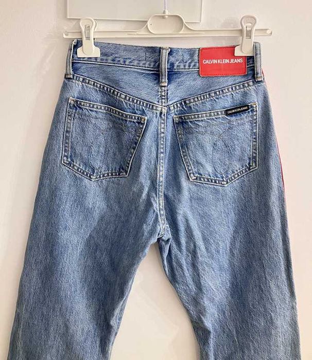 Jeansy Calvin Klein vintage wysoki stan czerwony lampas premium