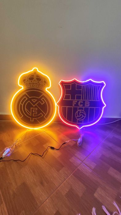 Quadros Decorativos LED Neon – Benfica / Sporting (Madeira Gravada)