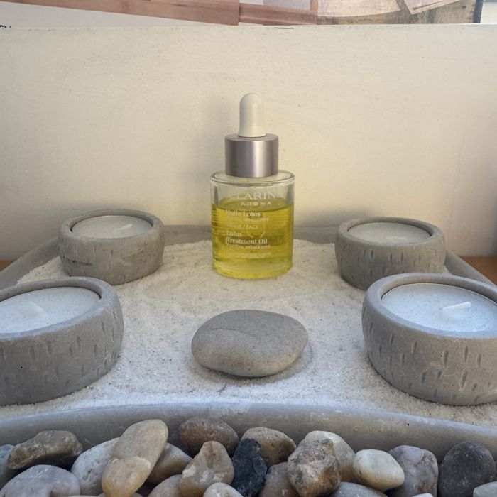 Okazja! Clarins olejek do twarzy tłusta skóra Lotus Oil świeży!